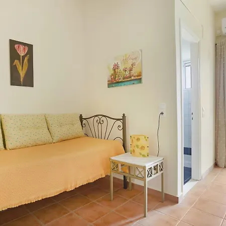Apartment Paradiso